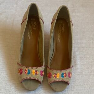 TOMS Women's Wedges - Tan with Pink and Orange Embroidery